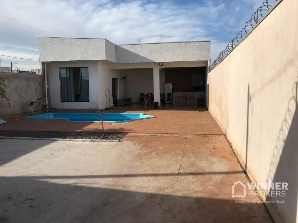 Chácara à venda com 1 quarto, 68m² - Foto 1