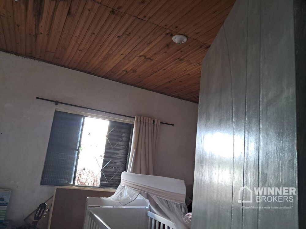 Casa à venda com 2 quartos, 143m² - Foto 4