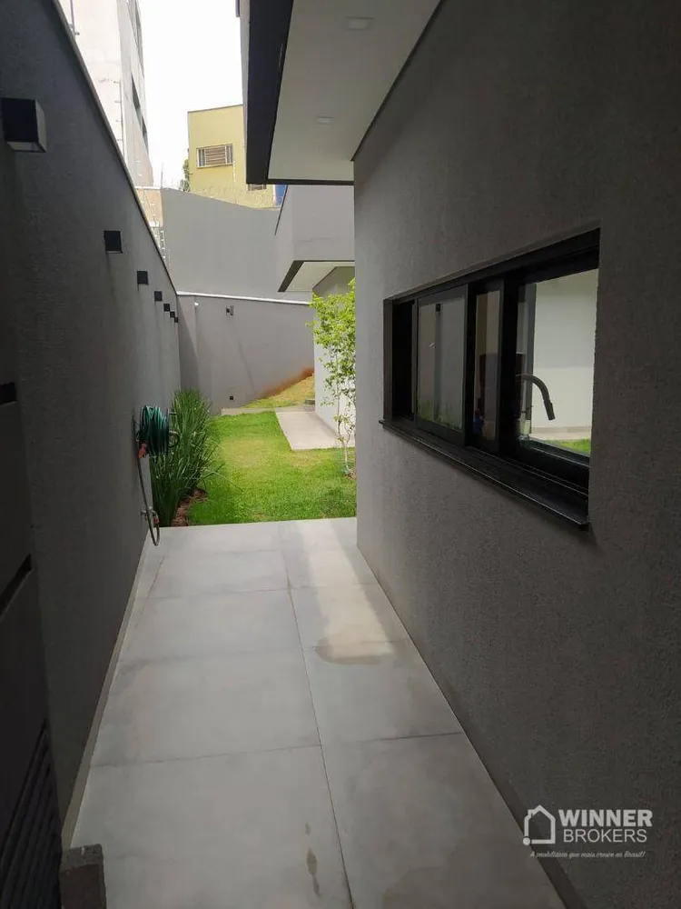 Casa, 3 quartos, 186 m² - Foto 2