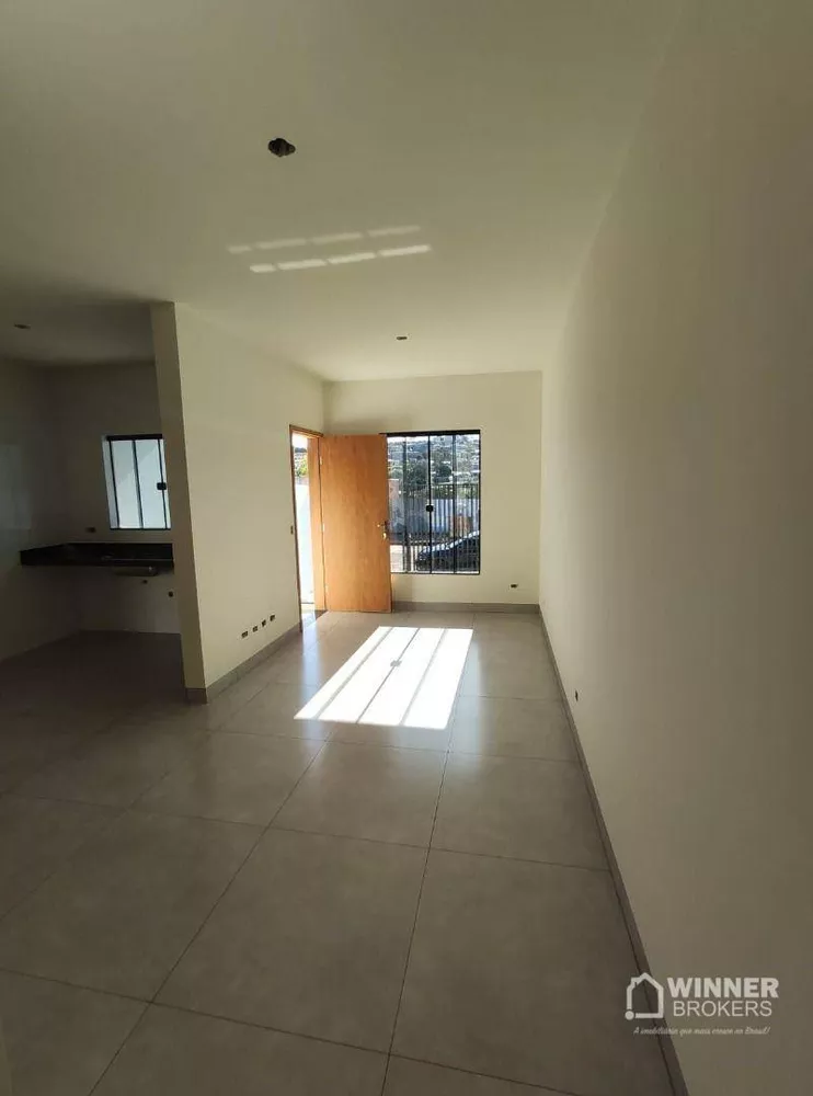 Casa à venda com 2 quartos, 125m² - Foto 3