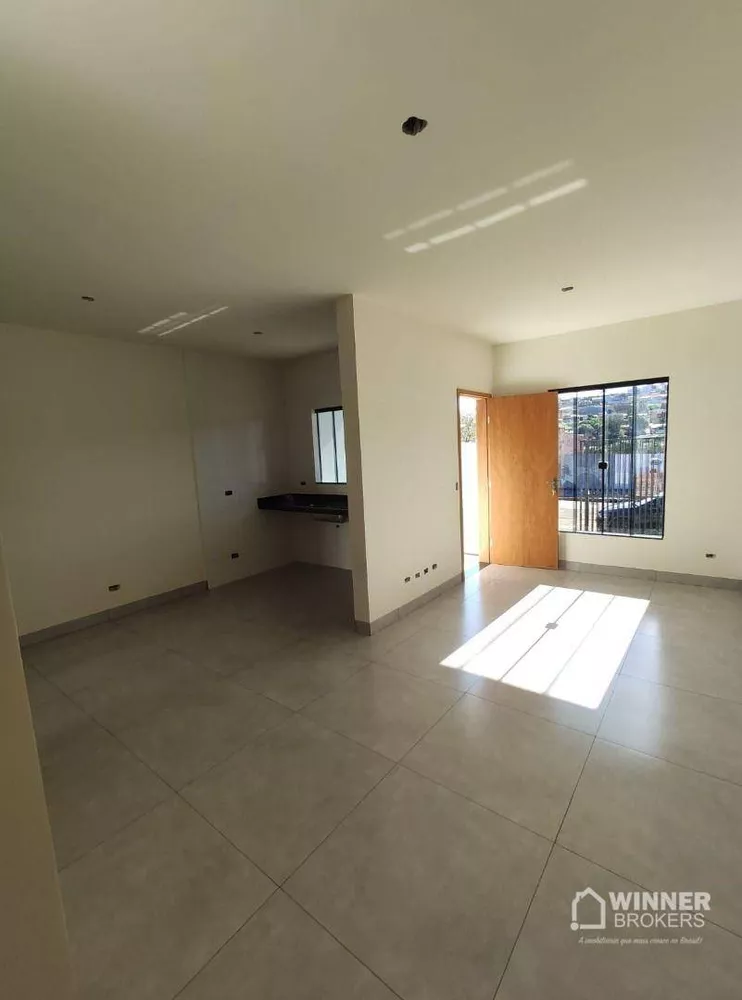 Casa à venda com 2 quartos, 125m² - Foto 4