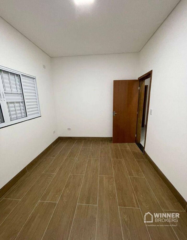 Casa à venda com 3 quartos, 200m² - Foto 10