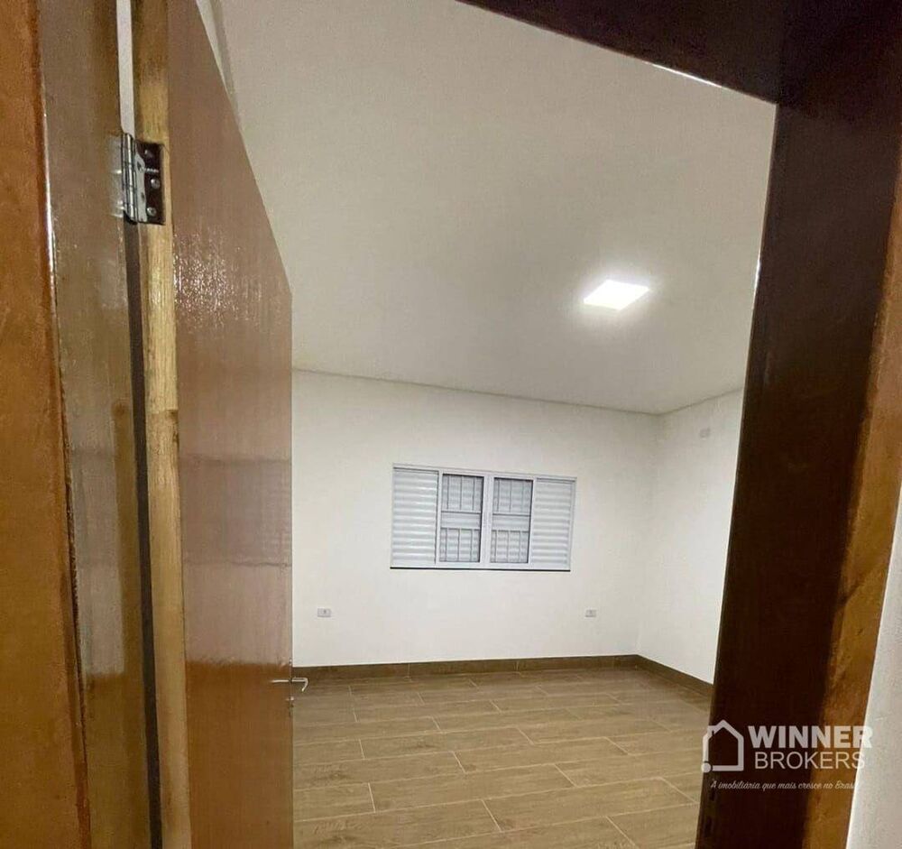 Casa à venda com 3 quartos, 200m² - Foto 3