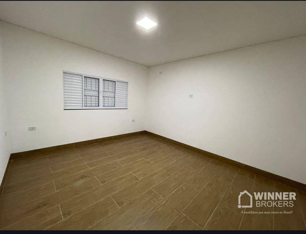 Casa à venda com 3 quartos, 200m² - Foto 4