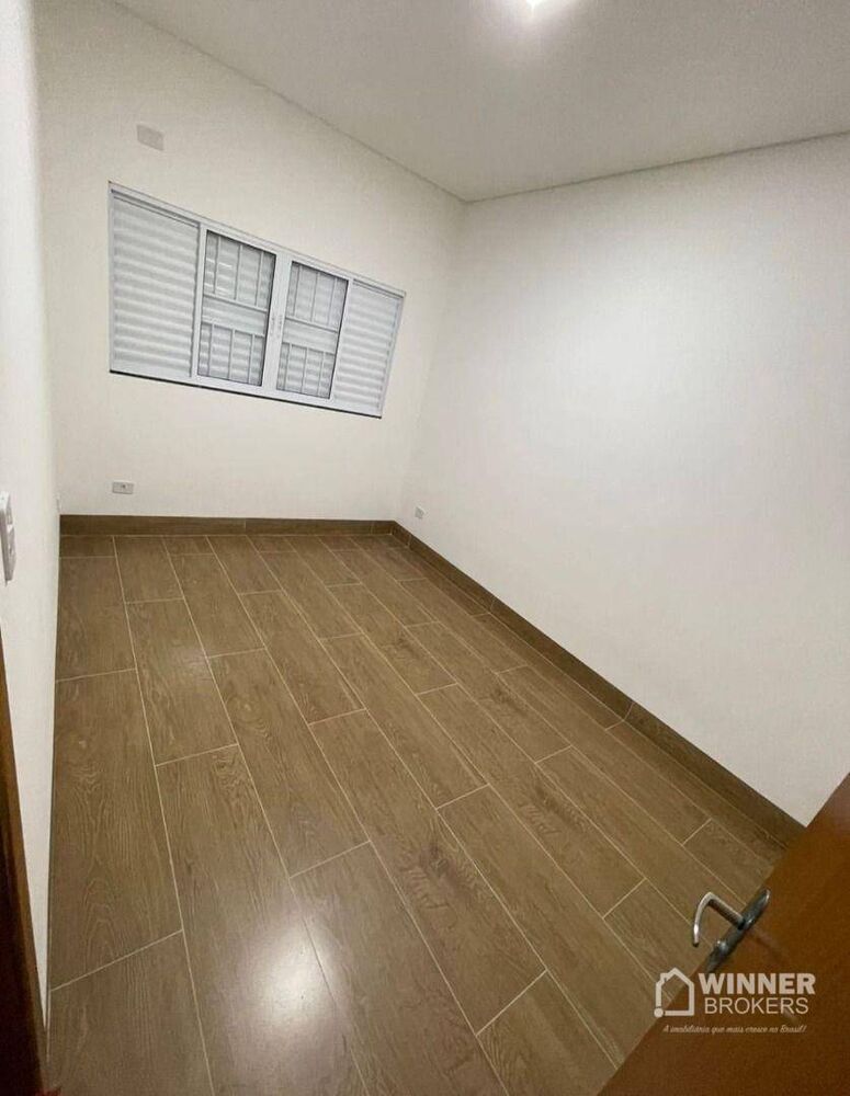 Casa à venda com 3 quartos, 200m² - Foto 11