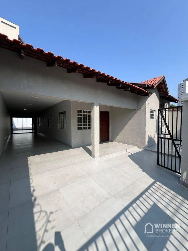 Casa, 3 quartos, 240 m² - Foto 1