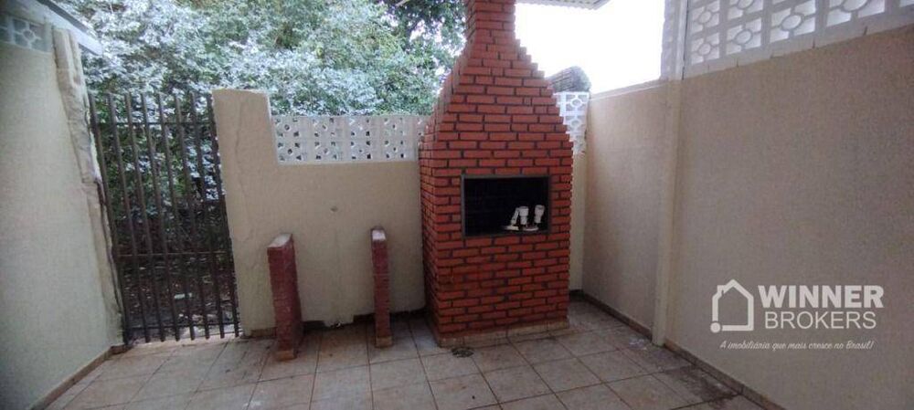 Casa à venda com 2 quartos, 100m² - Foto 4
