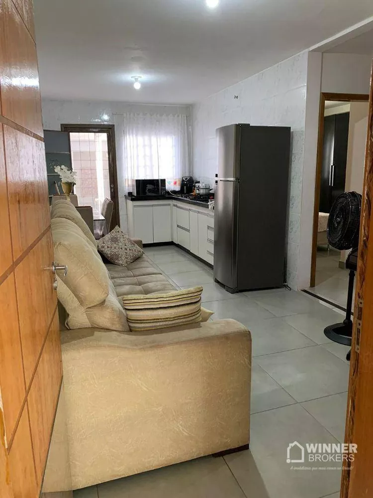 Casa à venda com 2 quartos, 80m² - Foto 4