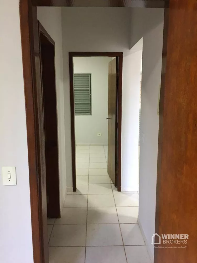 Casa à venda com 2 quartos, 70m² - Foto 4