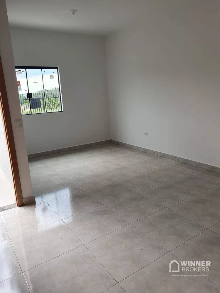 Casa à venda com 2 quartos, 61m² - Foto 3