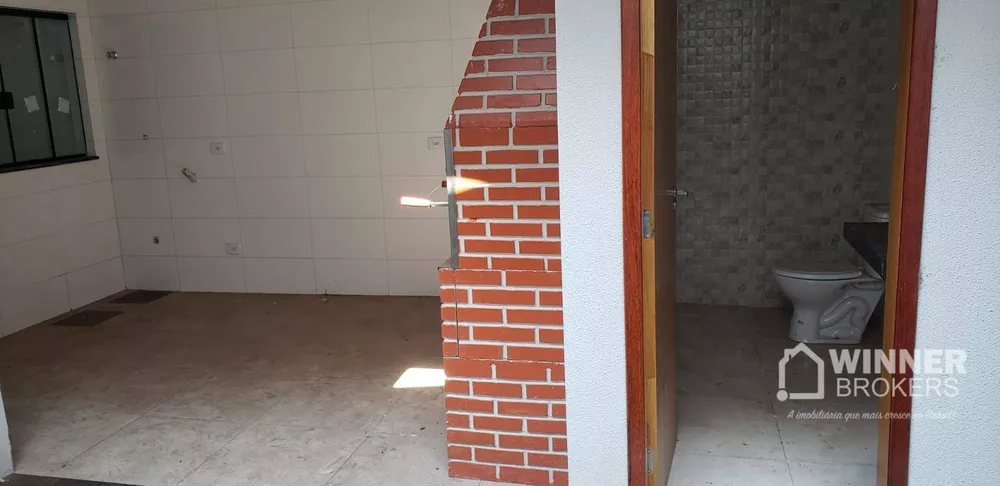 Casa à venda com 3 quartos, 93m² - Foto 2