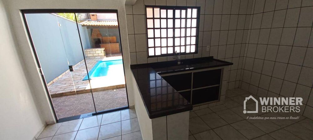 Casa à venda com 3 quartos, 160m² - Foto 7