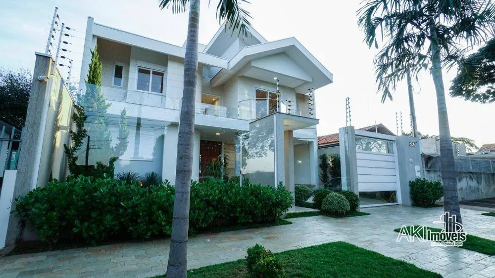 Sobrado, 3 quartos, 405 m² - Foto 2