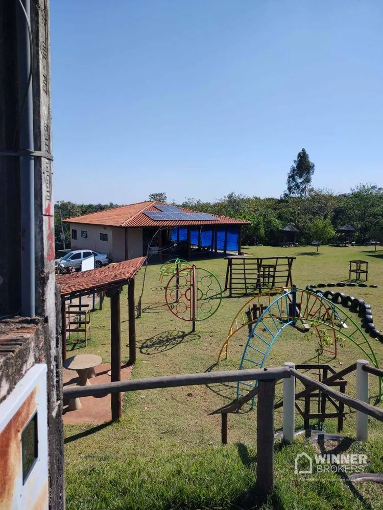 Chácara, 2 quartos, 250 m² - Foto 4