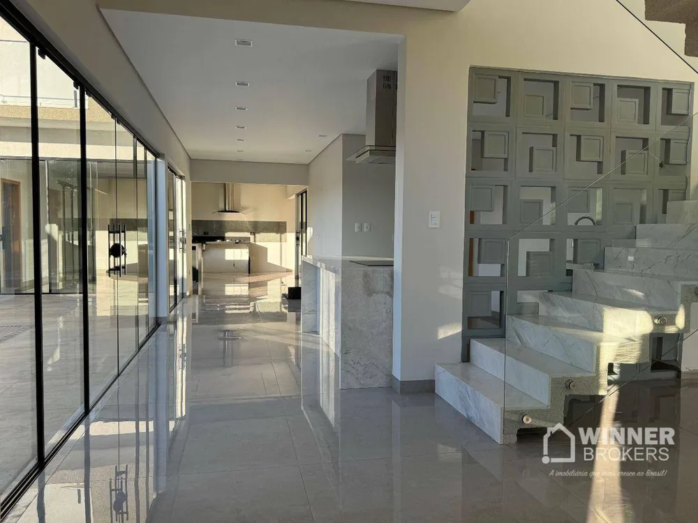 Sobrado, 4 quartos, 289 m² - Foto 2