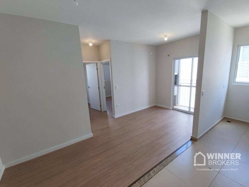 Apartamento à venda com 2 quartos, 45m² - Foto 3