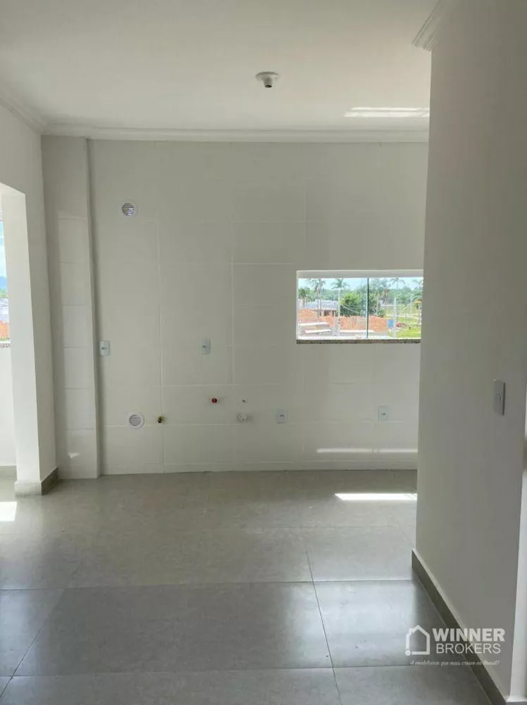 Apartamento à venda com 2 quartos, 60m² - Foto 3