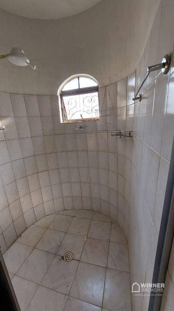 Casa à venda com 3 quartos, 300M2 - Foto 5