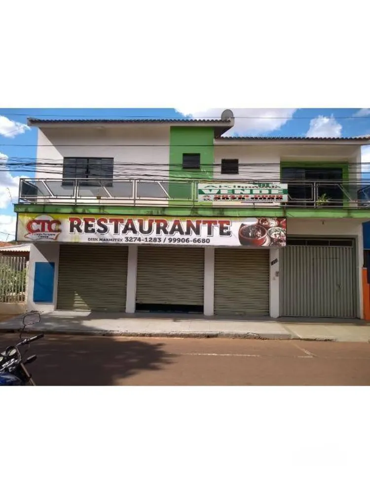 Sobrado, 3 quartos, 378 m² - Foto 1