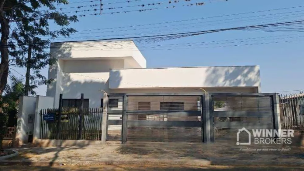 Casa à venda com 4 quartos, 193m² - Foto 1