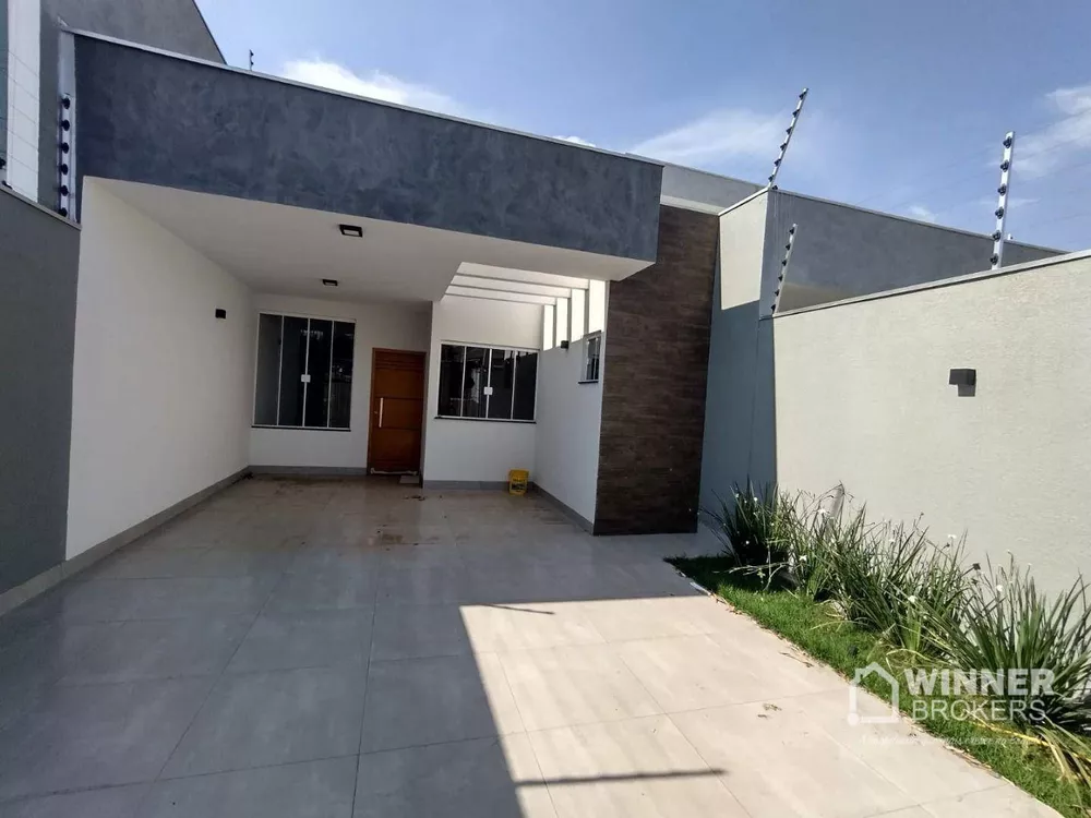 Casa à venda com 3 quartos, 90m² - Foto 1