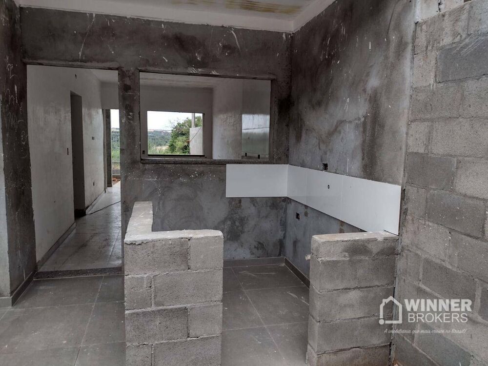 Casa à venda com 2 quartos, 60m² - Foto 3