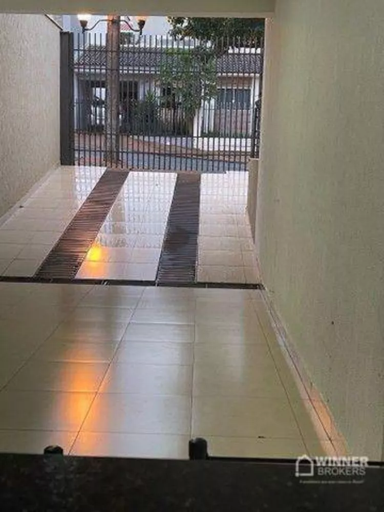 Sobrado à venda com 3 quartos, 182m² - Foto 2