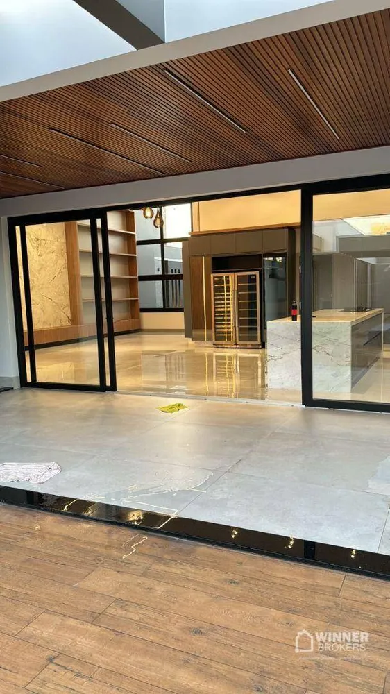 Casa, 3 quartos, 299 m² - Foto 2