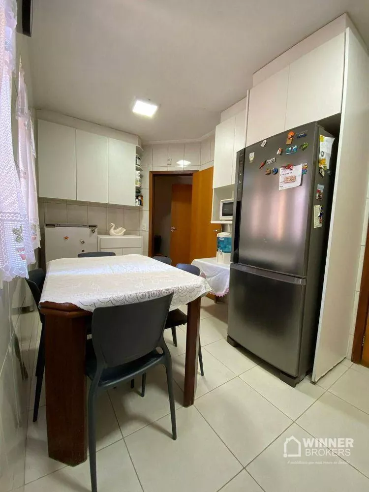 Apartamento à venda com 3 quartos, 107m² - Foto 4