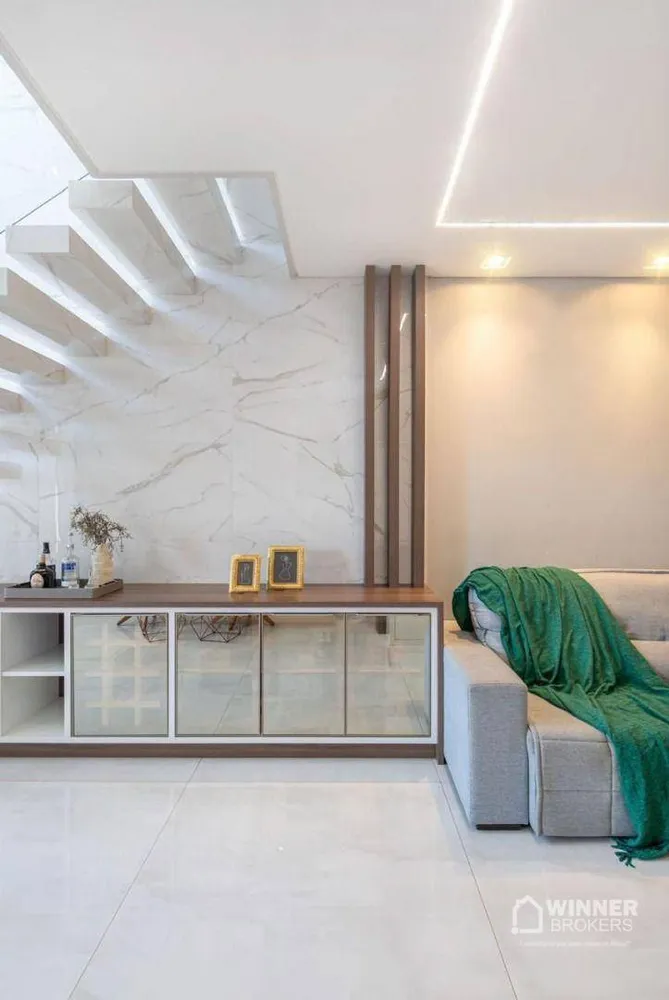 Casa, 4 quartos, 282 m² - Foto 1