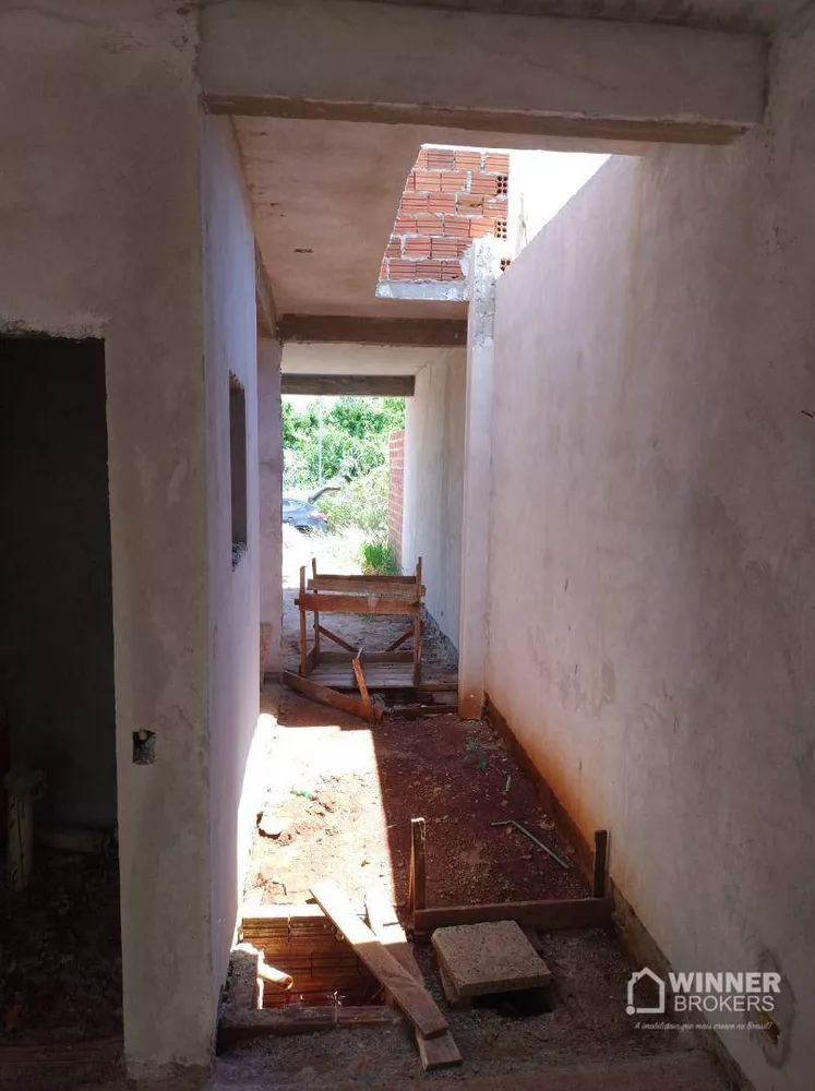 Casa à venda com 3 quartos, 200m² - Foto 3