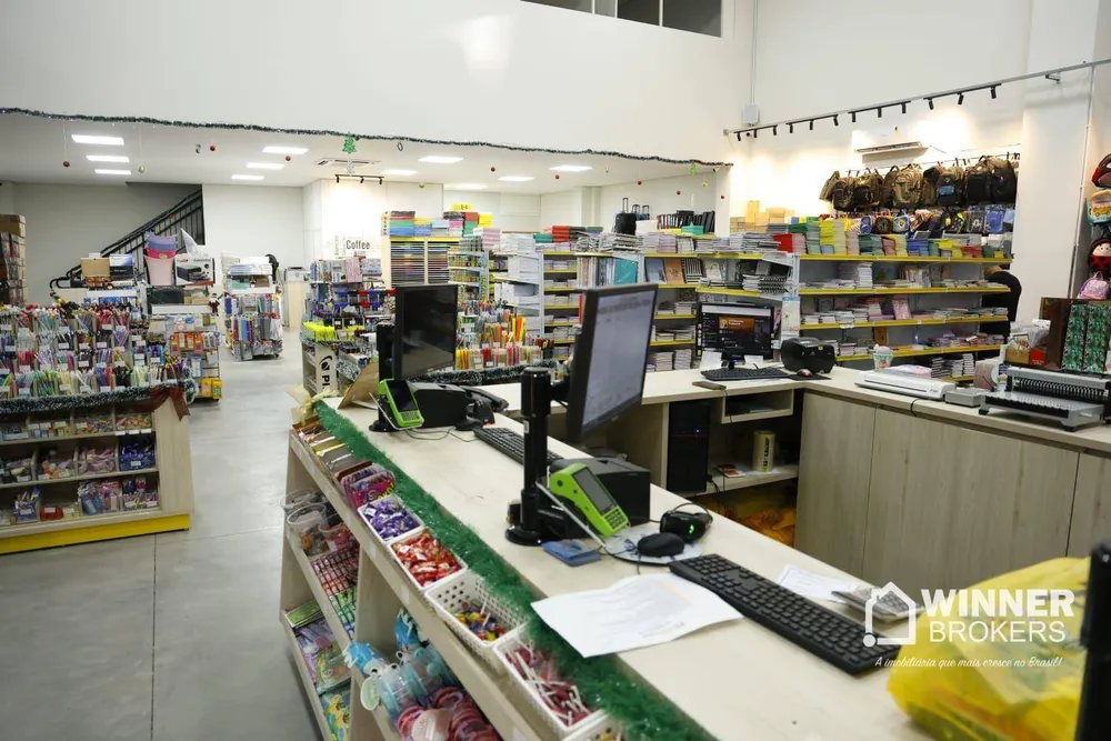 Loja-Salão, 345 m² - Foto 1