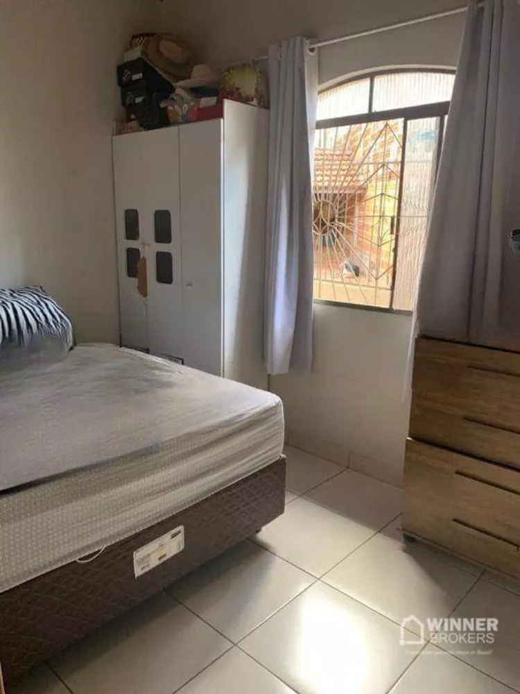 Casa à venda com 2 quartos, 74m² - Foto 7