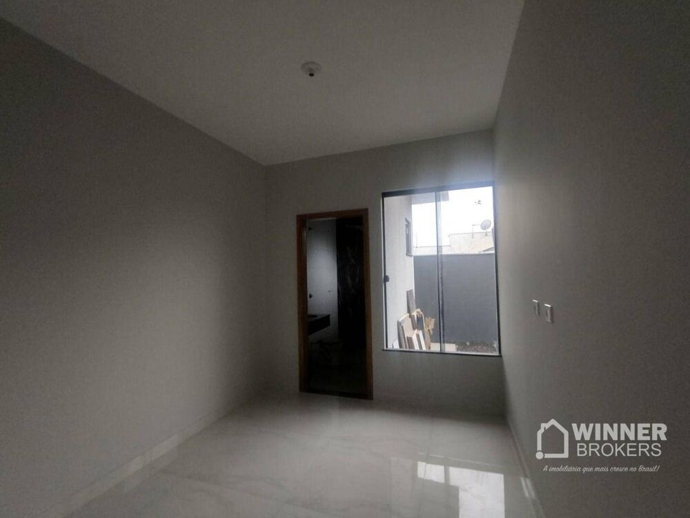 Casa à venda com 3 quartos, 72m² - Foto 3
