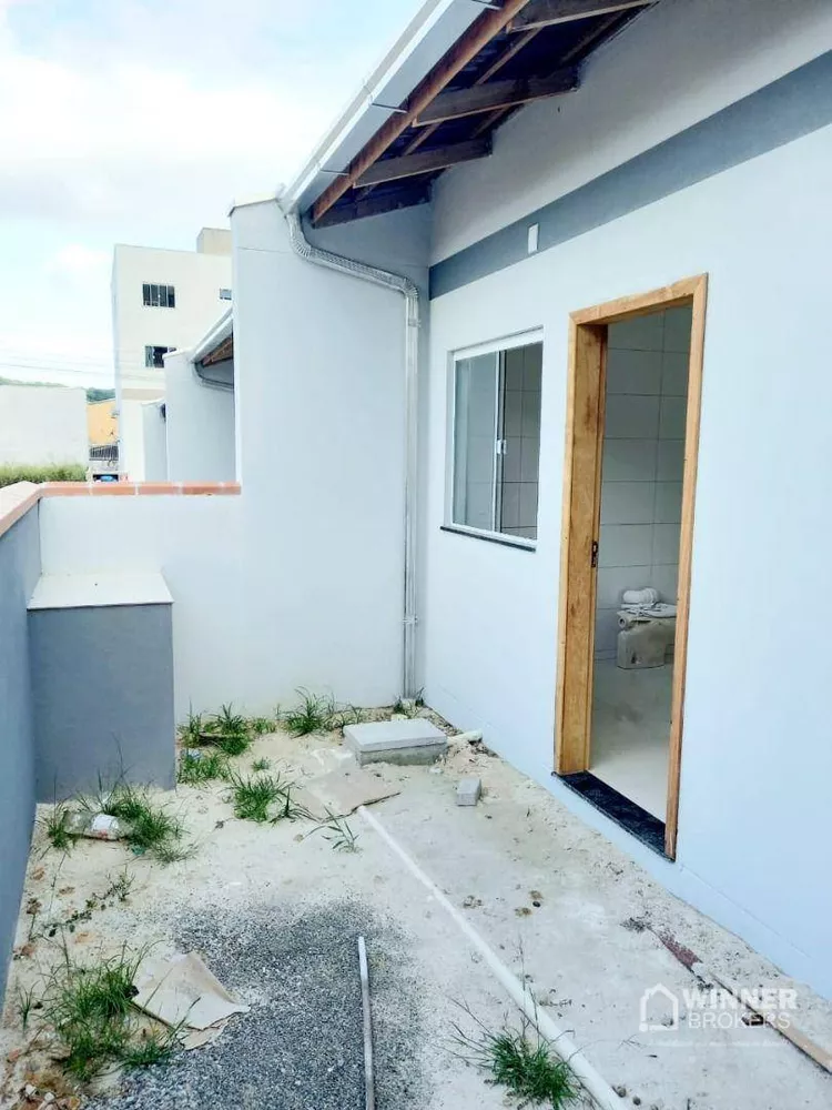 Casa à venda com 2 quartos, 51m² - Foto 7