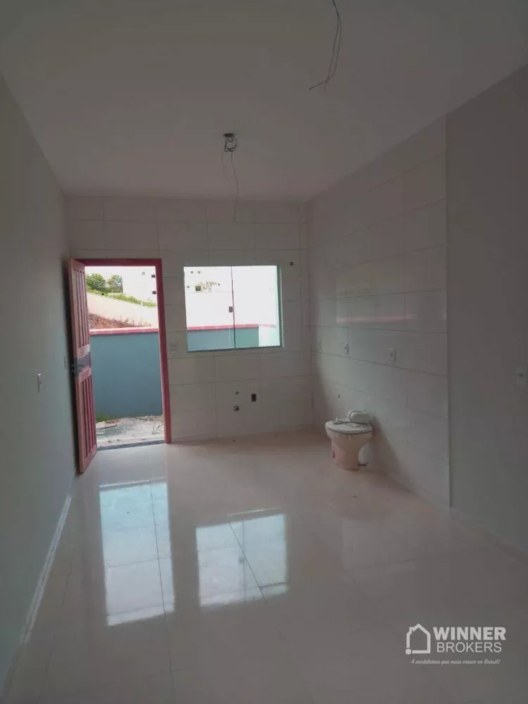 Casa à venda com 2 quartos, 51m² - Foto 5