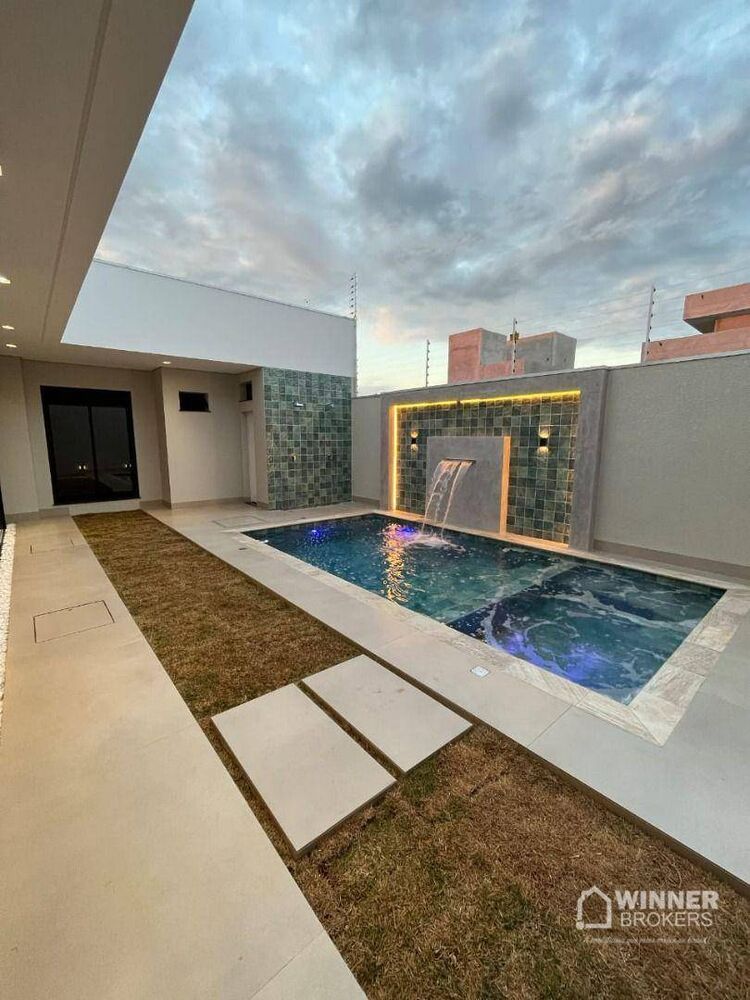 Casa à venda com 3 quartos, 209m² - Foto 2