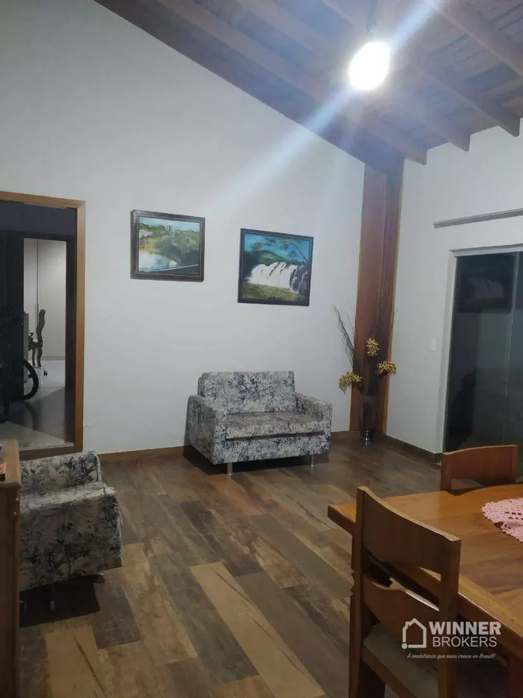 Casa à venda com 3 quartos, 170m² - Foto 3