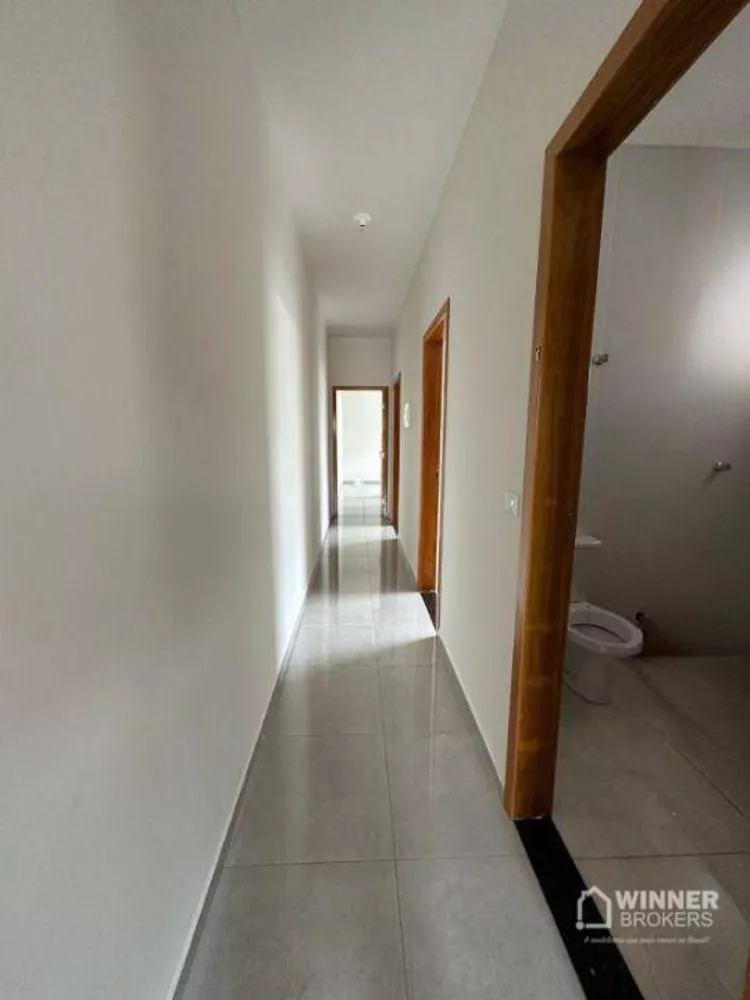 Casa à venda com 2 quartos, 80m² - Foto 4