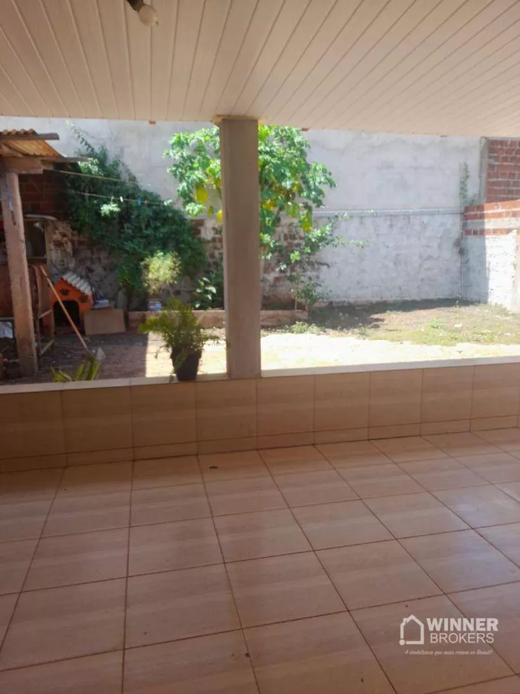 Casa à venda com 3 quartos, 80m² - Foto 4