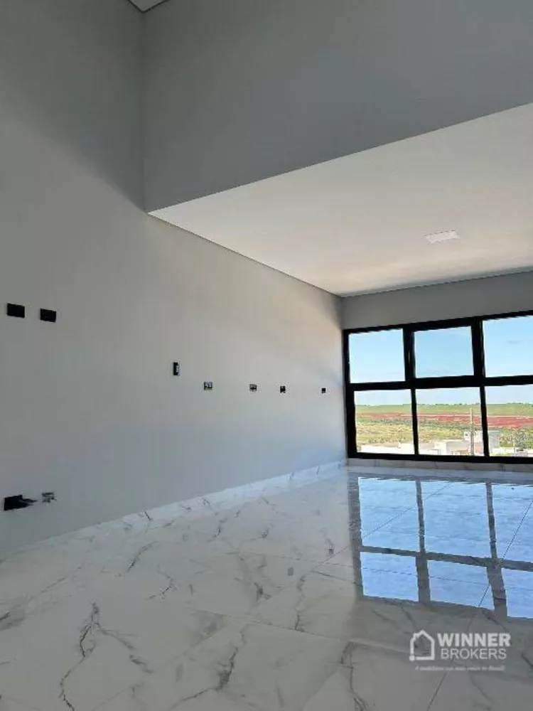 Casa à venda com 3 quartos, 168m² - Foto 4