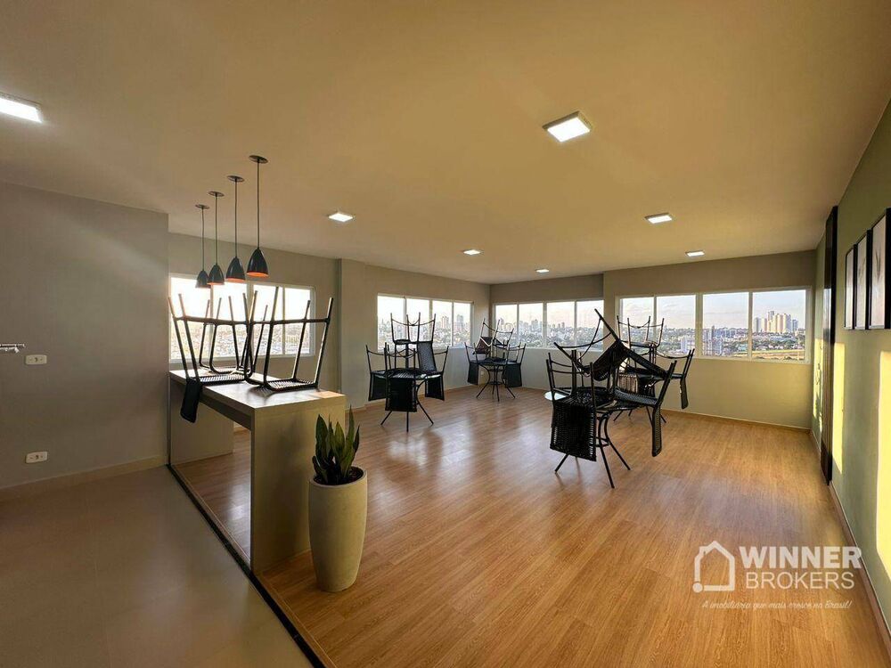 Apartamento à venda com 2 quartos, 55m² - Foto 11