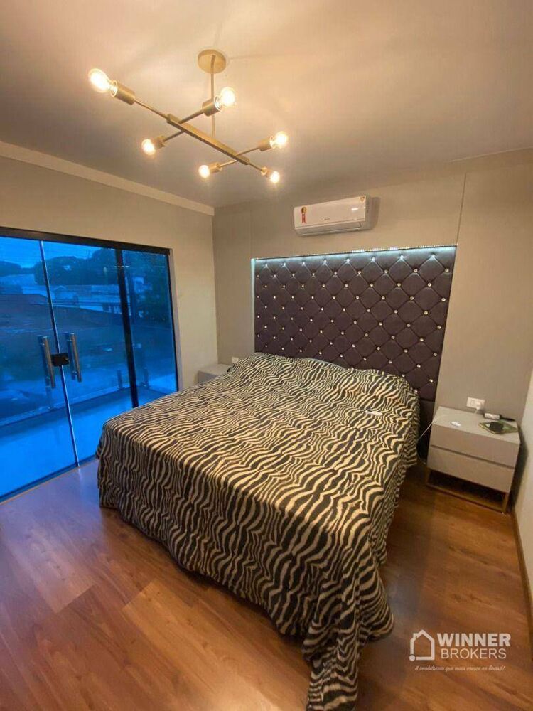 Sobrado à venda com 3 quartos, 300m² - Foto 3