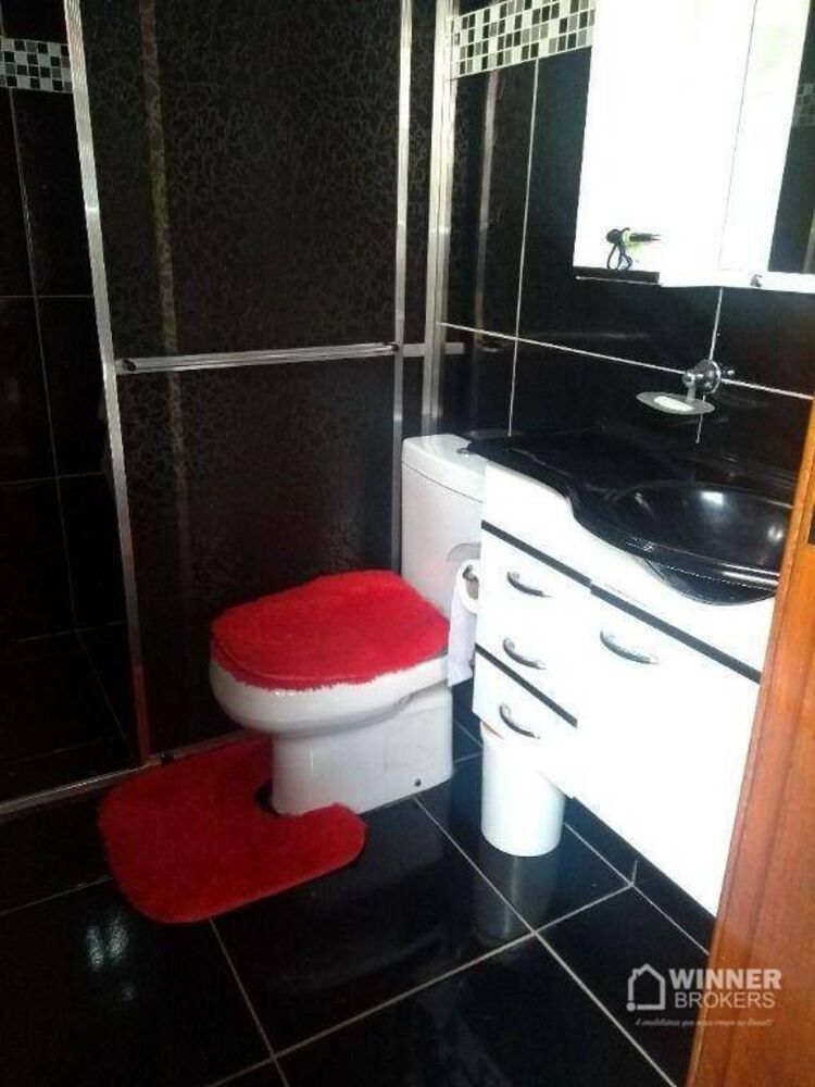 Casa à venda com 4 quartos, 80m² - Foto 3