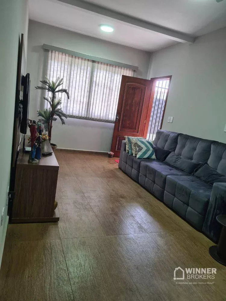 Casa à venda com 3 quartos, 220m² - Foto 5