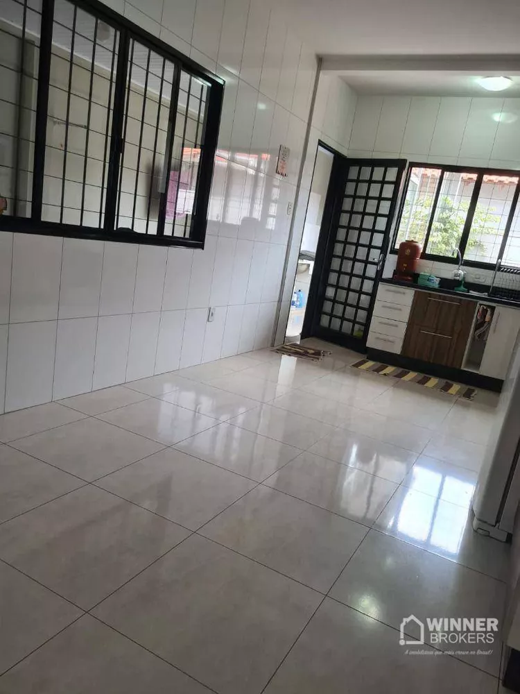 Casa à venda com 3 quartos, 220m² - Foto 6