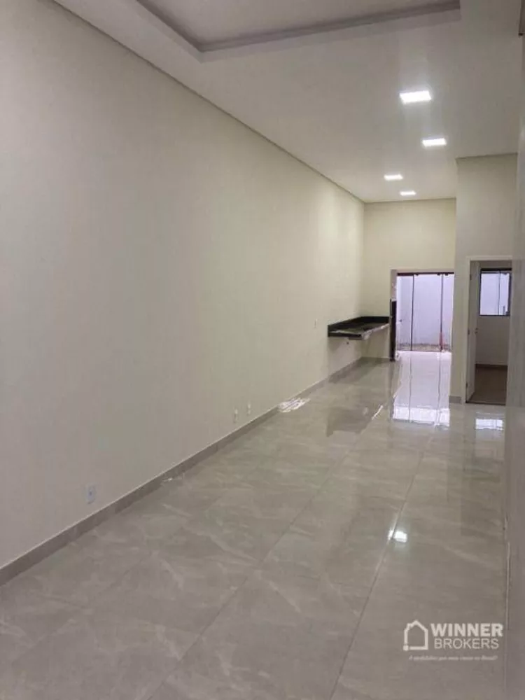 Casa à venda com 2 quartos, 92m² - Foto 3