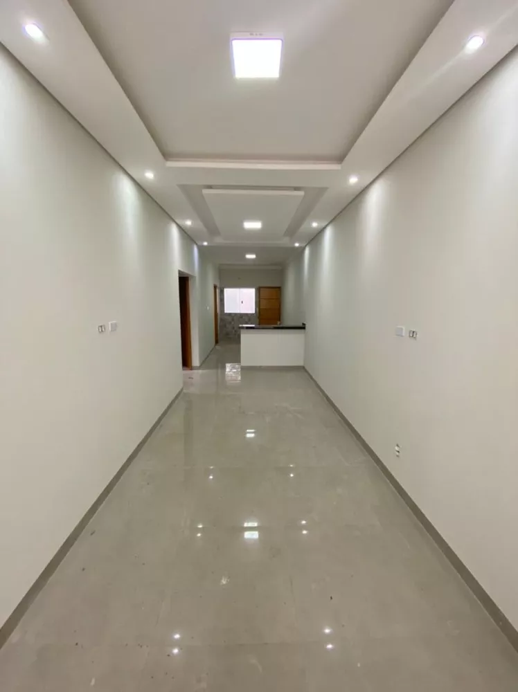 Casa à venda com 3 quartos, 105m² - Foto 2