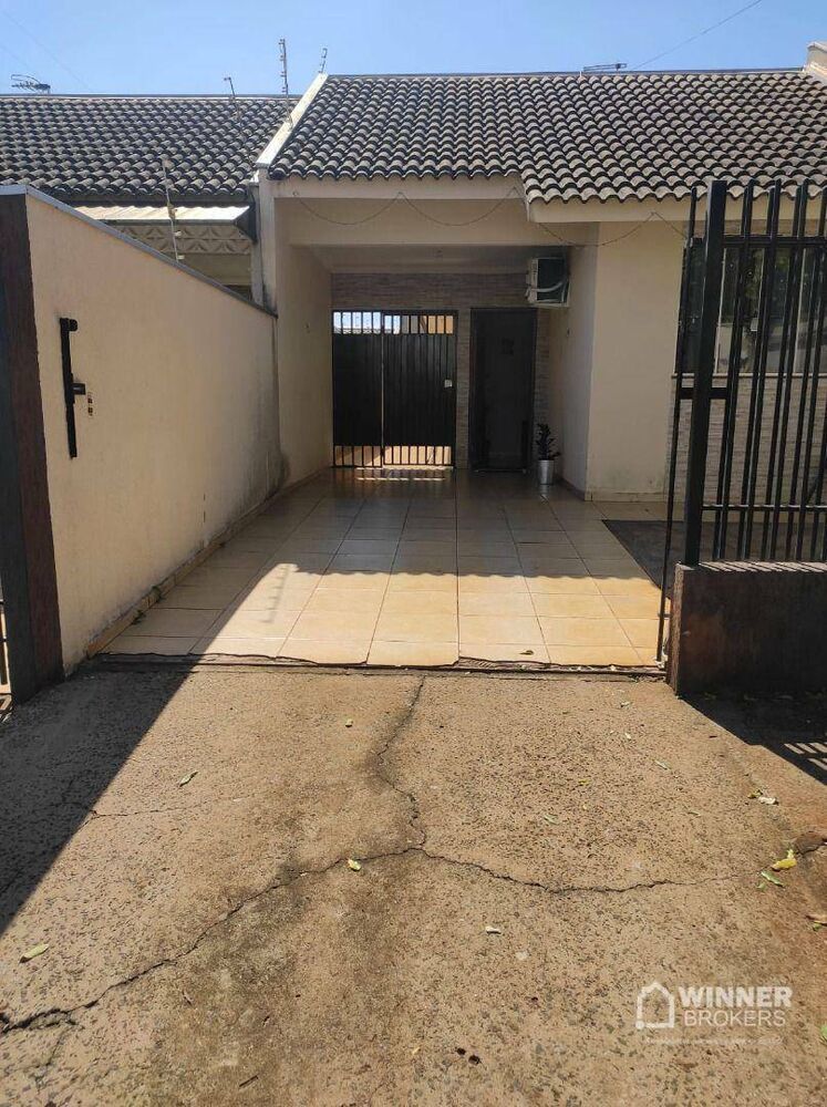 Casa à venda com 3 quartos, 75m² - Foto 4