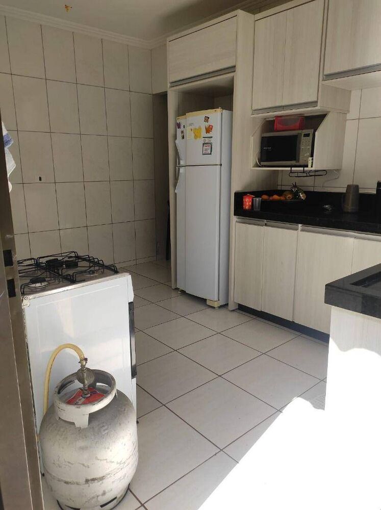 Casa à venda com 3 quartos, 75m² - Foto 11